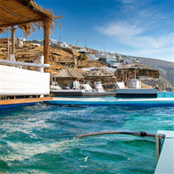 5 Redenen Waarom Super Paradise Watersports op Mykonos een Must-Visit is!