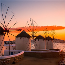 De betoverende zonsondergangen van Mykonos: een adembenemende ervaring die je niet wilt missen!